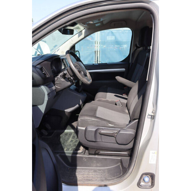 2018 Peugeot Expert-48261483