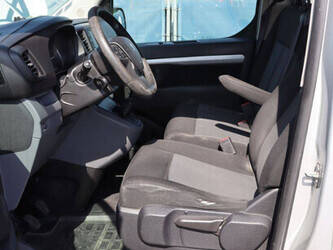2018-peugeot-expert-1469432-48261483
