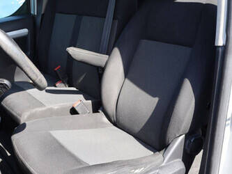 2018-peugeot-expert-1469432-48261484