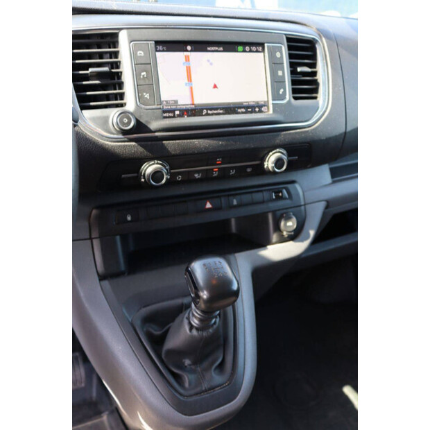 2018 Peugeot Expert-48261491