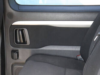 2018-peugeot-expert-1469432-48261502