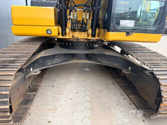 2020-caterpillar-320-1469495-48262121