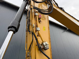 2020-caterpillar-330-1469498-48262239