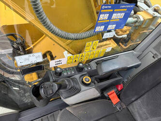 2020-caterpillar-330-1469498-48262265