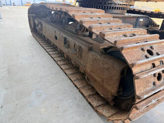 2016-caterpillar-352f-1469499-48262306