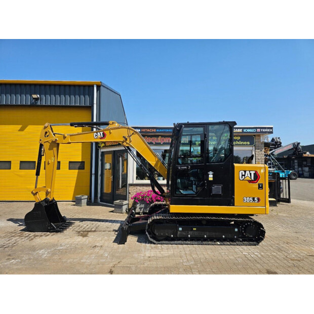 2026 Caterpillar 305.5-48263502