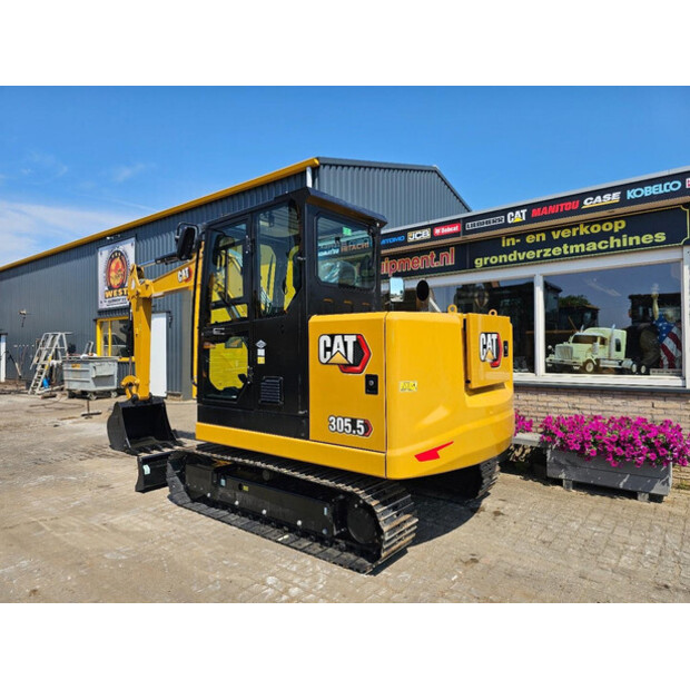 2026 Caterpillar 305.5-48263504