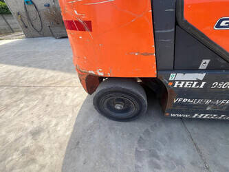 2017-doosan-30gx-48263530