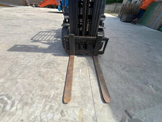 2017-doosan-30gx-48263531