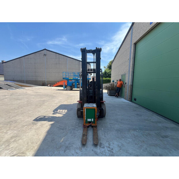 2017 Manitou ME425-80-48263639