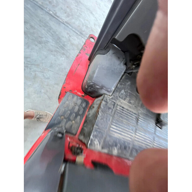 2017 Manitou ME425-80-48263652