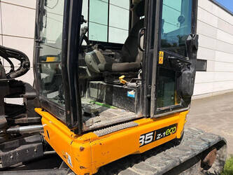 2018-jcb-85z-1-1469516-48263832