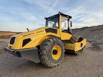 Image de ROULEAUX TANDEM VIBRANTS 2017 BOMAG BW213PDH-5