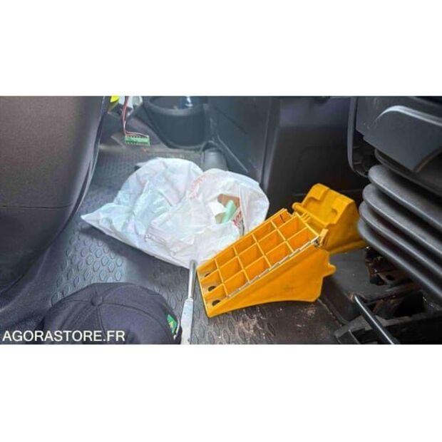 Iveco 35-140-48276109
