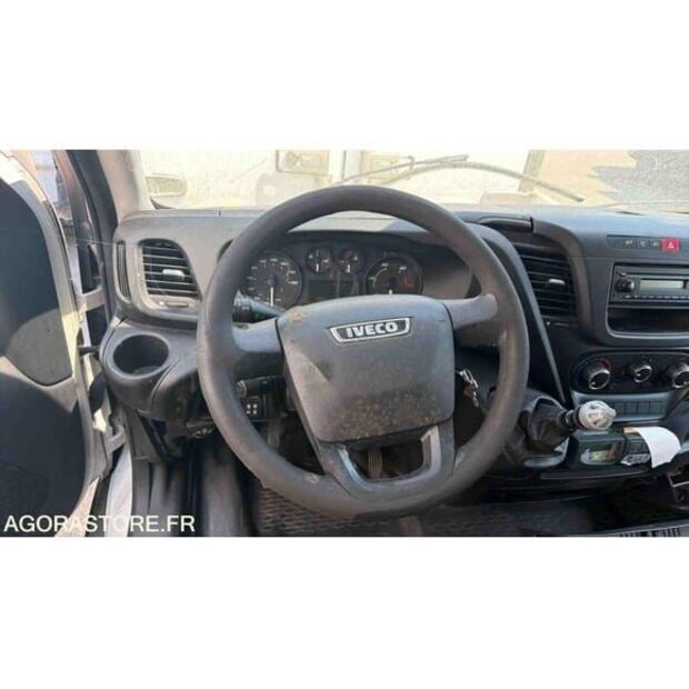 Iveco Daily-48276421
