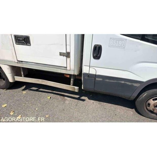 Iveco Daily-48276442
