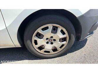 fiat-doblo-1469612-48276493