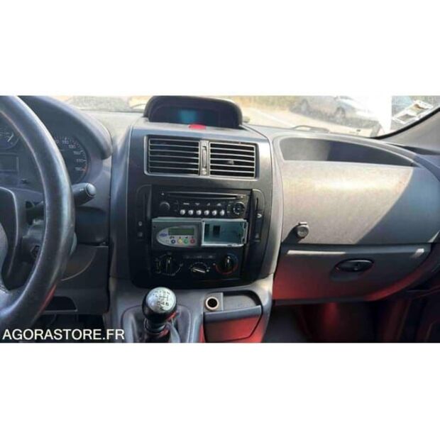 فيات Scudo-48276924