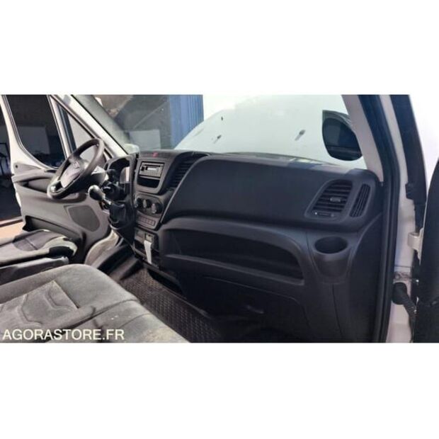 Iveco Daily-48277147