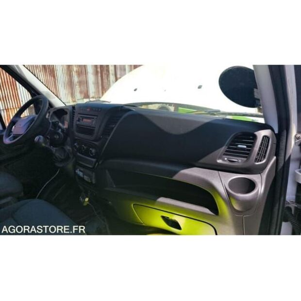 Iveco Daily-48277219