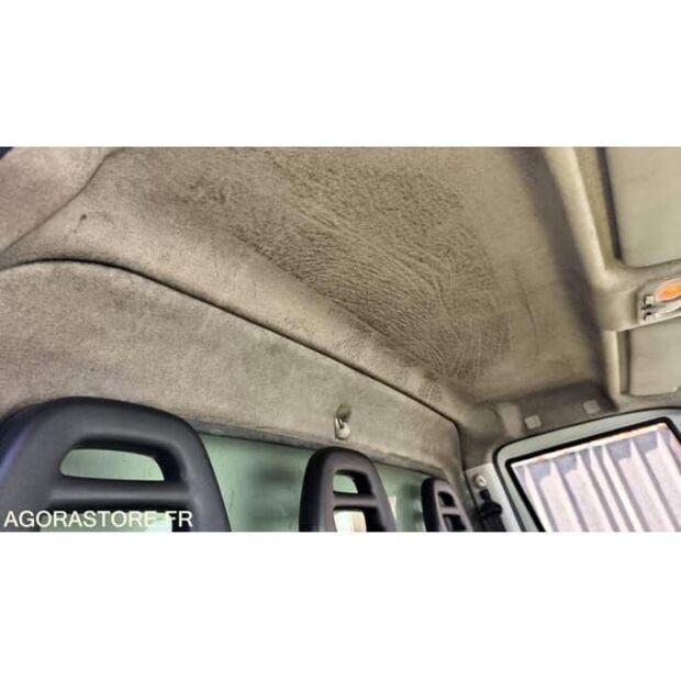 Iveco Daily-48277228