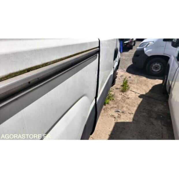 Iveco Daily-48277285