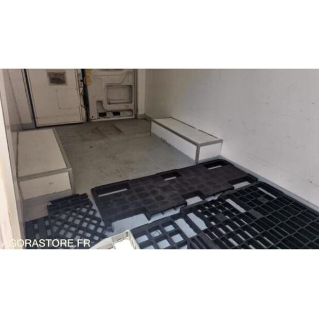 Iveco Daily-48277290
