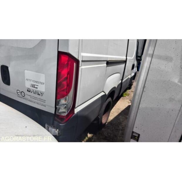 Iveco Daily-48277303