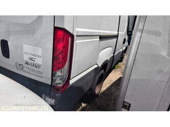 iveco-daily-1469623-48277303