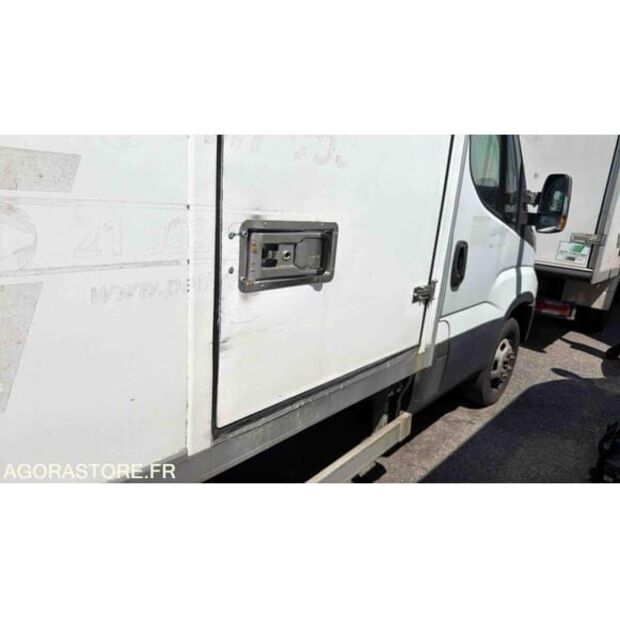 Iveco Daily-48277395