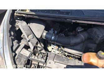 renault-trafic-1469625-48277451