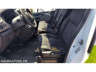 renault-trafic-1469625-48277453