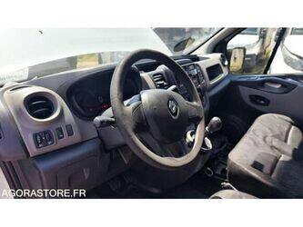 renault-trafic-1469625-48277457