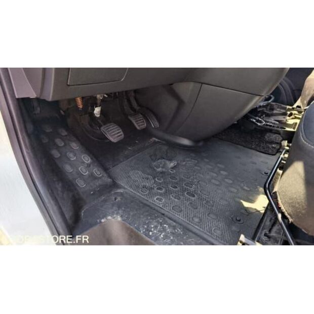 رينو Trafic-48277458