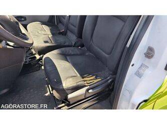 renault-trafic-1469625-48277459