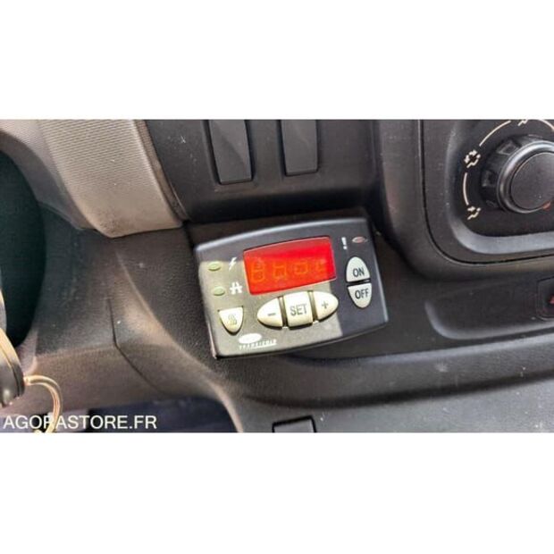 رينو Trafic-48277462