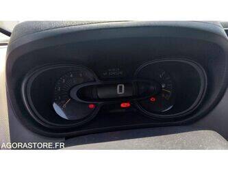 renault-trafic-1469625-48277470