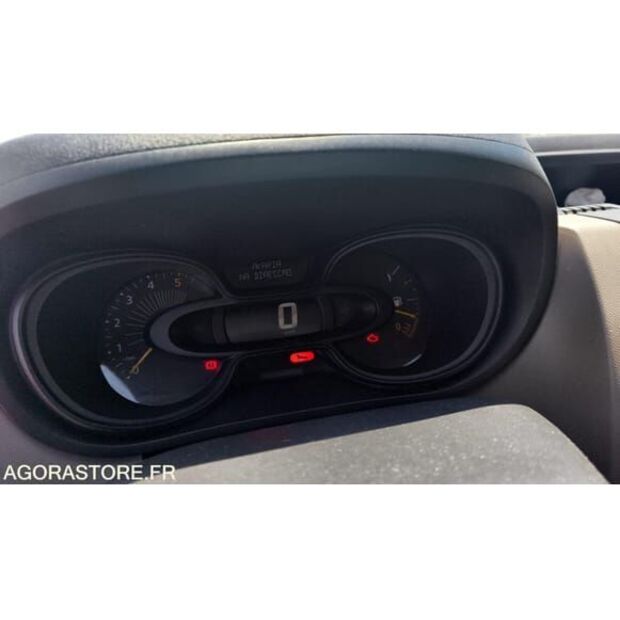 رينو Trafic-48277472