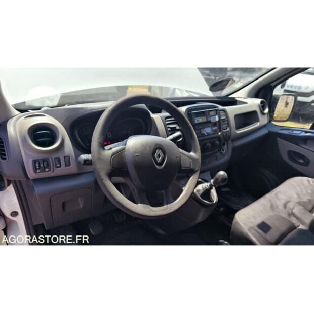 رينو Trafic-48277473