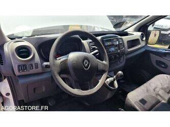 renault-trafic-1469625-48277473