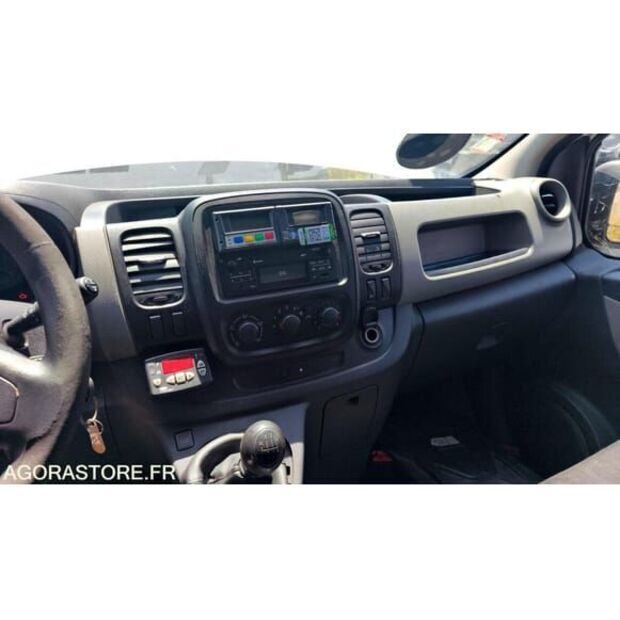 رينو Trafic-48277474