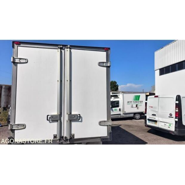 Iveco Daily-48277505