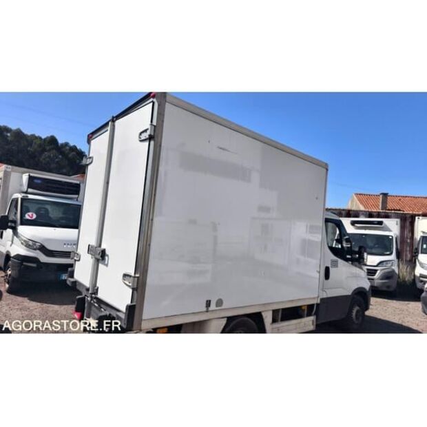 Iveco Daily-48277535