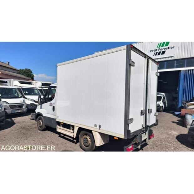 Iveco Daily-48277537