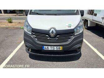 renault-traffic-1469631-48277876