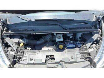 renault-traffic-1469631-48277879