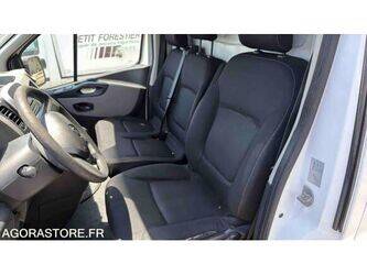 renault-traffic-1469631-48277883