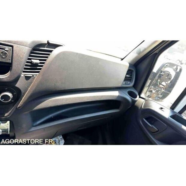 2017 Iveco 35-140-48277975
