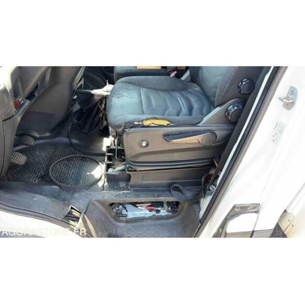 2017 Iveco 35-140-48277979