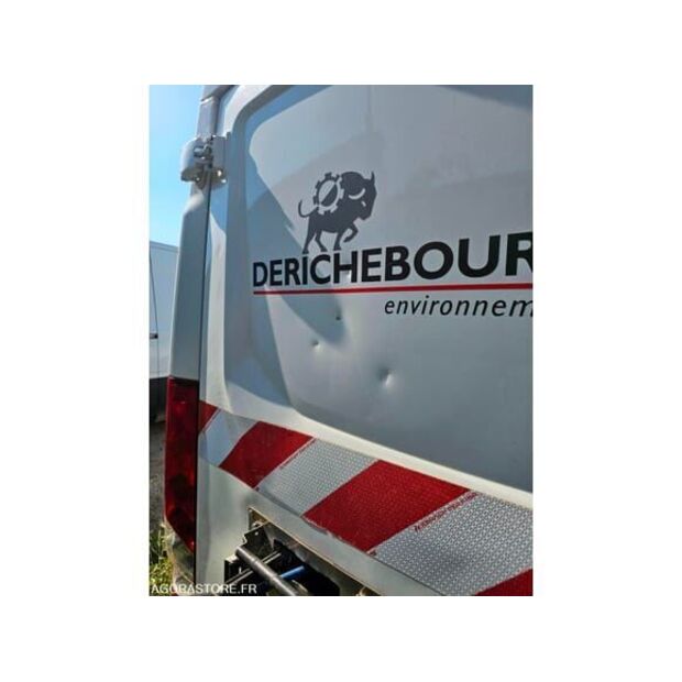 2023 Iveco 35S14N-48278443